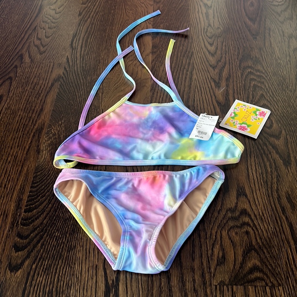 Bikini girls